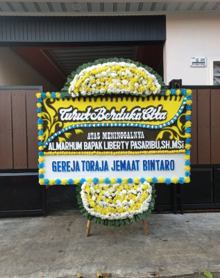 Papan Bunga Duka di Campursari
