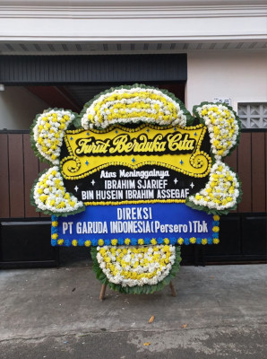 Papan Bunga Duka di Campursari