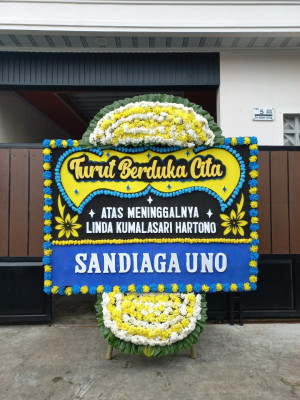 Papan Bunga Duka di Campursari